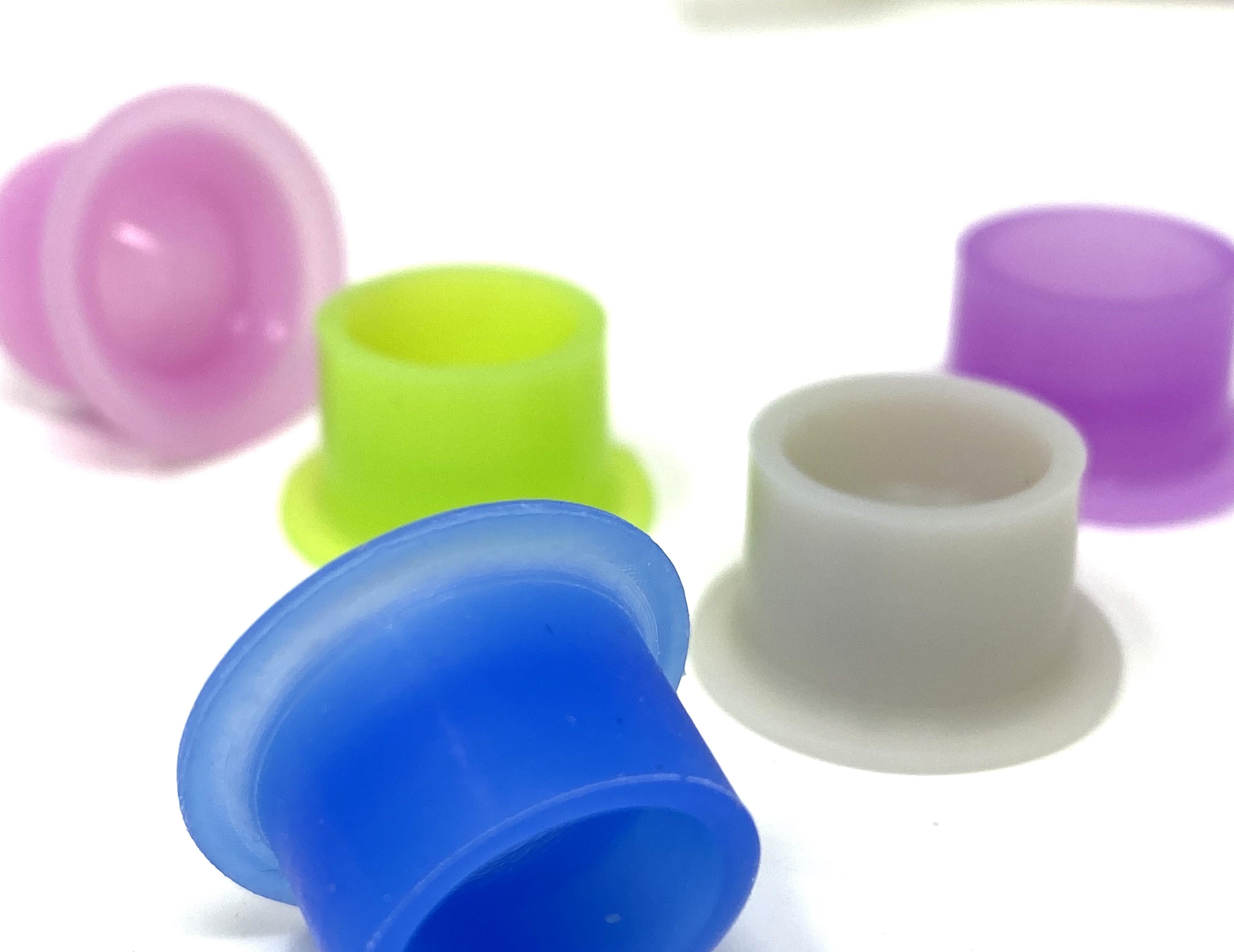 fang-caps-1